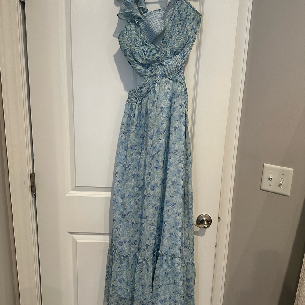 BLU PEPPER size large maxi dress